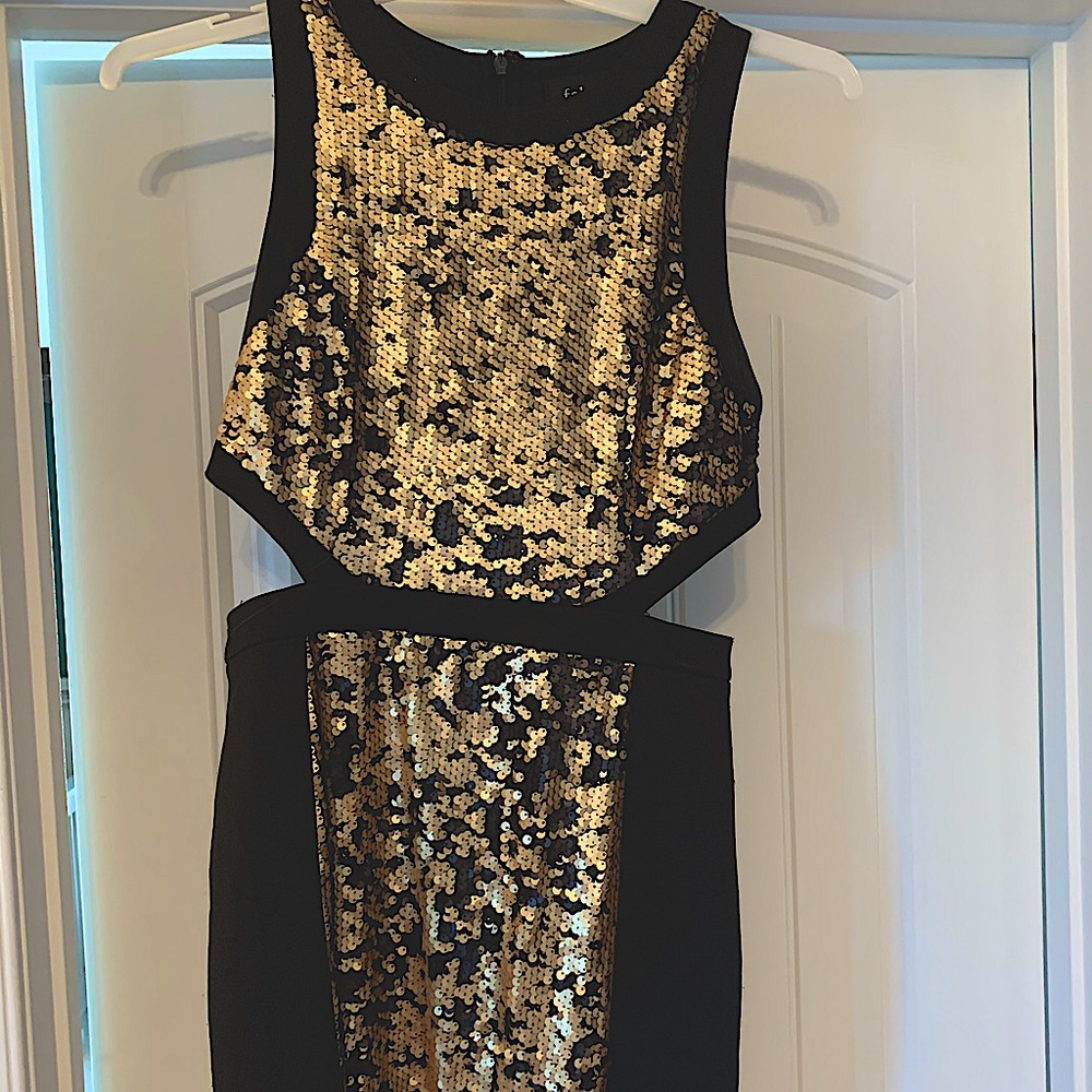 Fabrik women’s black and gold sequin dress Large